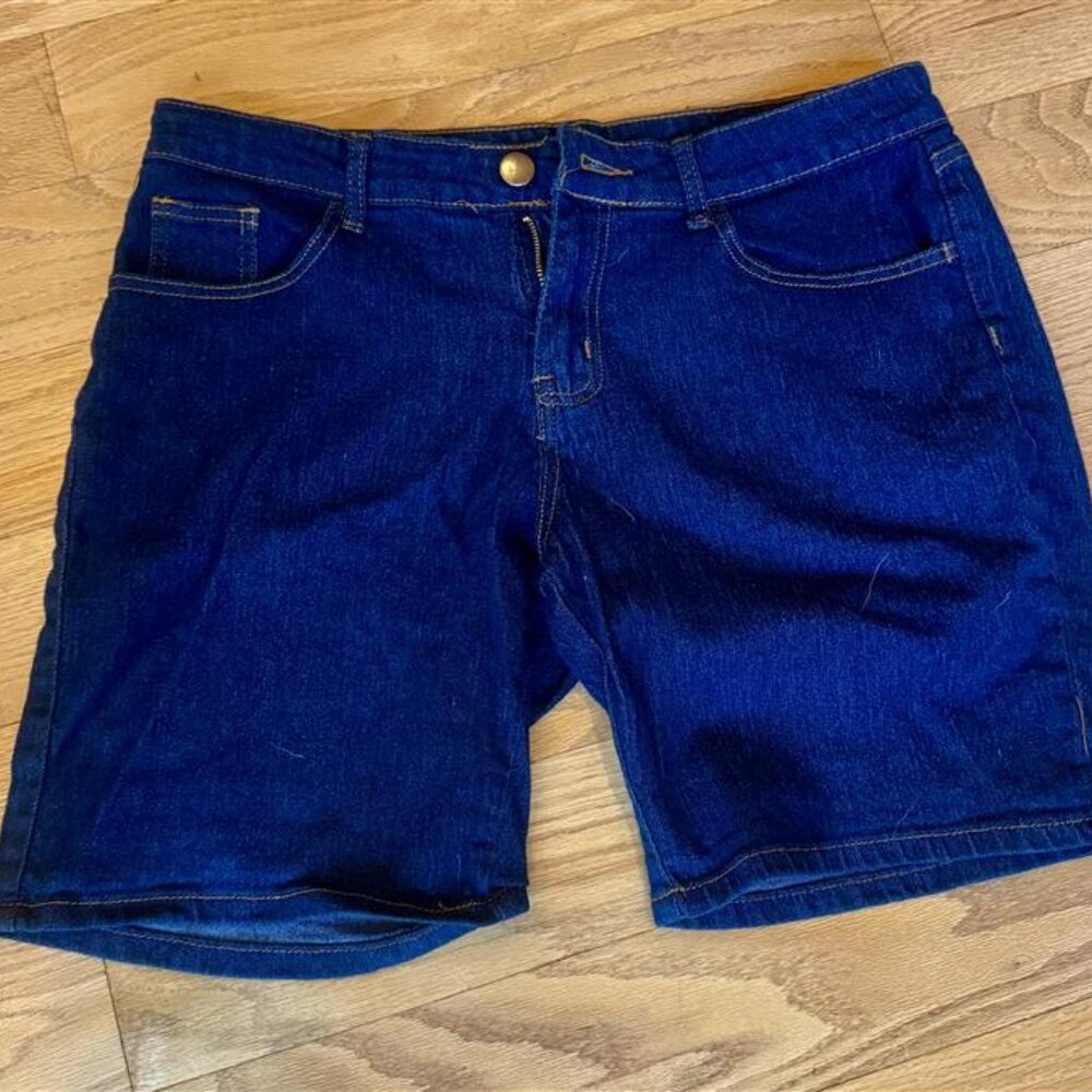 Women’s Denim Shorts Size 14W - Picture 2 of 3